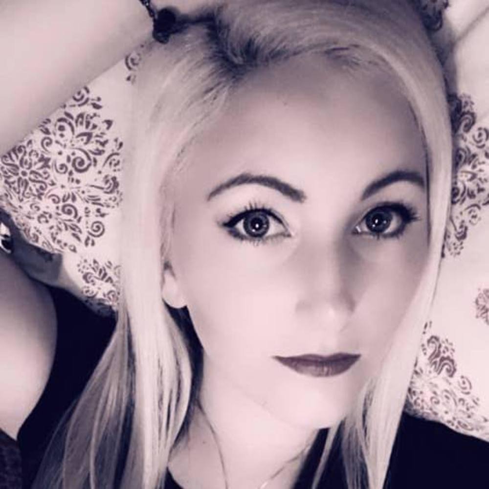 Meet your Posher, Lacye